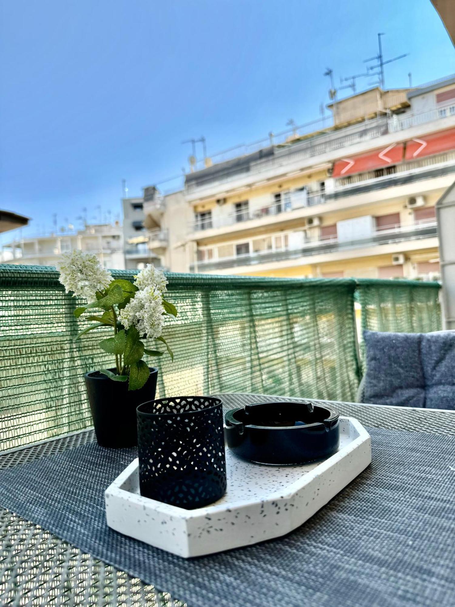 Appartamento Cyriacus Flat In The Heart Of Salonicco Esterno foto