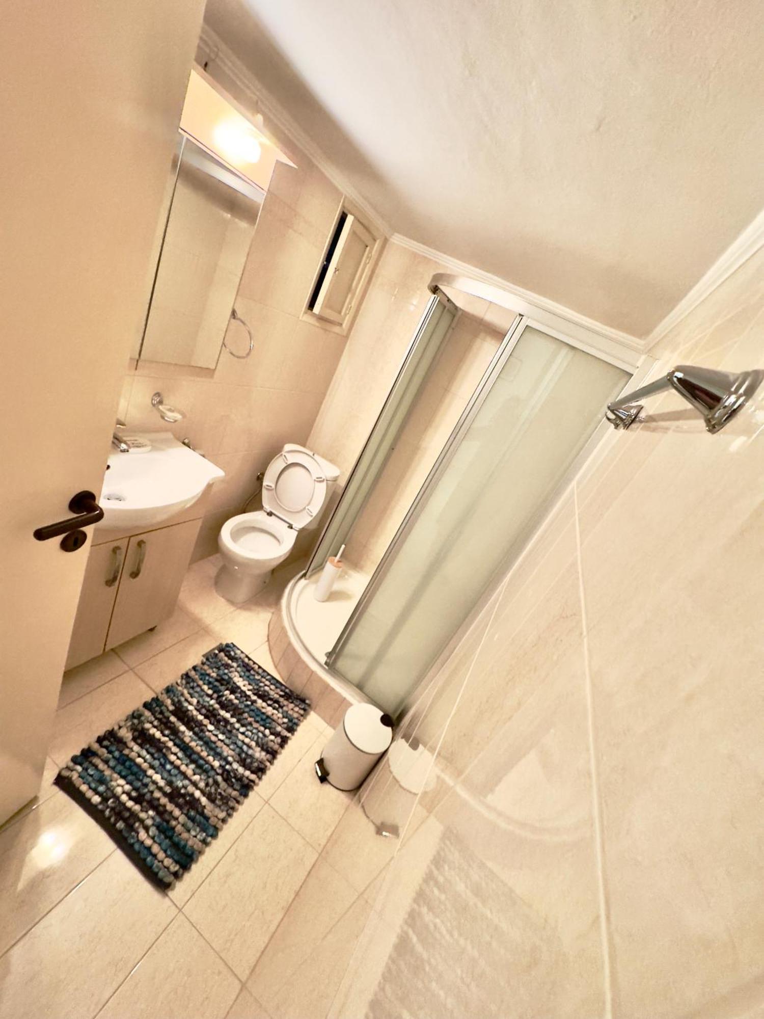 Appartamento Cyriacus Flat In The Heart Of Salonicco Esterno foto
